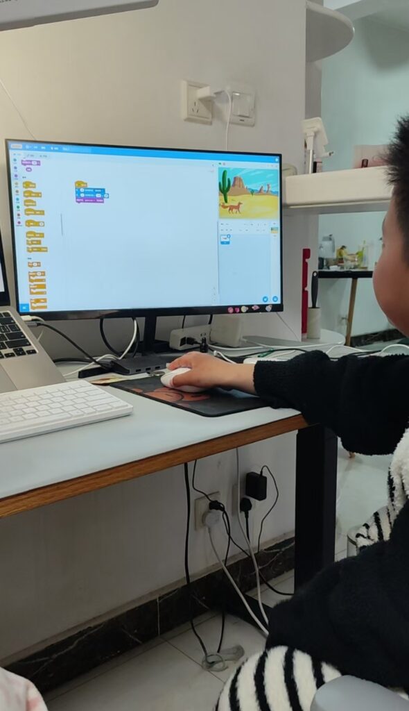 带7岁儿子开始Scratch编程的第一天-Scratch综合交流社区-全部板块-小虎鲸青少年编程交流社区